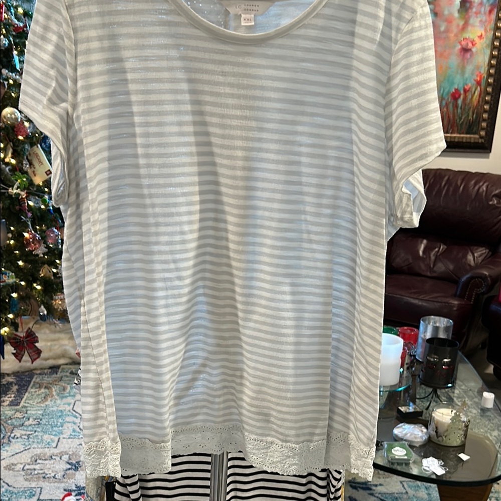 Lauren Conrad  White Striped Short Sleeve Top, new no tags